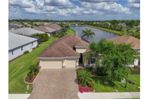 1017 SIBERIAN GLEN, BRADENTON, FL 34212 Sold 09/04/25