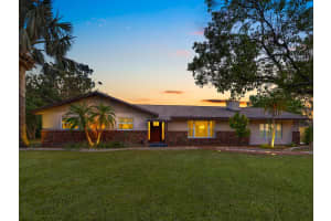 6308 CARACARA STREET, SARASOTA, FL 34241 - MLS#MFRA4646097
