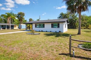 1922 Flamingo Dr, NORTH FORT MYERS