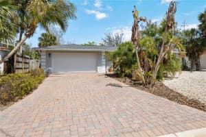 711 BIRDSONG LANE, SARASOTA, FL 34242 - MLS#MFRA4646201