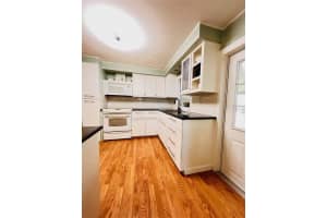 1829 CYPRESS POINT LANE, SARASOTA, FL 34234 Sold 08/12/25