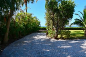 7676 WESTMORELAND DRIVE, SARASOTA, FL 34243 - MLS#MFRA4646230
