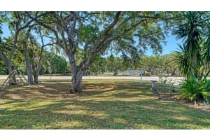 2385 TALL OAK COURT, SARASOTA, FL 34232 Sold 08/04/25