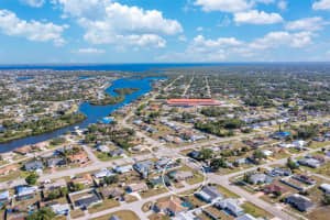 781 DOBELL TERRACE, PORT CHARLOTTE, FL 33948 Sold 05/06/25