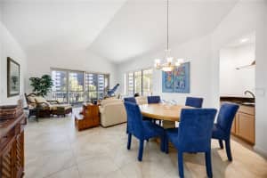 1240 DOLPHIN BAY WAY, SIESTA KEY, FL 34242 Sold 11/05/25