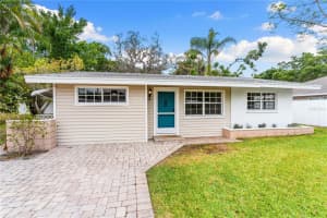 2225 Alice Rd, SARASOTA