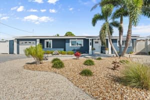 303 BRYN MAWR ISLAND, BRADENTON, FL 34207 Sold 07/31/25