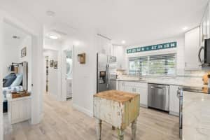 303 BRYN MAWR ISLAND, BRADENTON, FL 34207 Sold 07/31/25