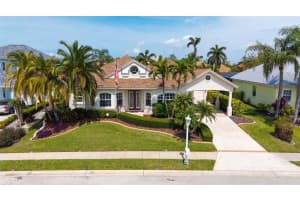 4741 Pinnacle Dr, BRADENTON