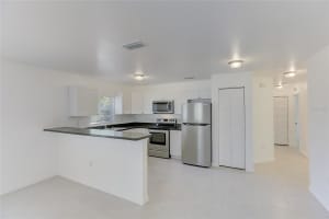 838 31ST AVENUE, BRADENTON, FL 34208 Sold 06/03/25