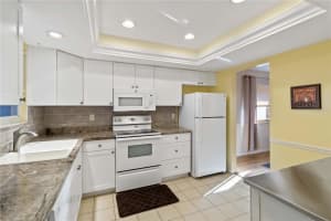 3917 ASHWOOD LANE, SARASOTA, FL 34232 Sold 07/18/25
