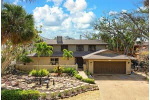 4711 Ocean Blvd, SARASOTA