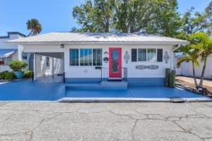 7 BRADEN CASTLE DRIVE, BRADENTON, FL 34208 - MLS#MFRA4646448