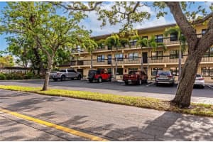 425 30TH AVENUE, BRADENTON, FL 34205 Sold 08/19/25