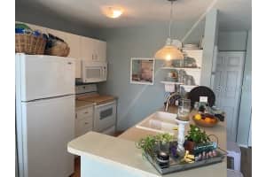 850 TAMIAMI TRAIL, SARASOTA, FL 34236 - MLS#MFRA4646569