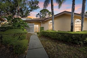 4525 MORNINGSIDE #7, SARASOTA, FL 34235 Sold 04/30/25
