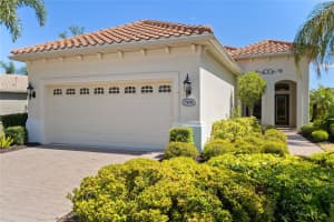 7159 WESTHILL COURT, LAKEWOOD RANCH, FL 34202 Sold 07/17/25
