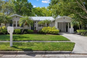 1888 BOYCE STREET, SARASOTA, FL 34239 Sold 05/06/25