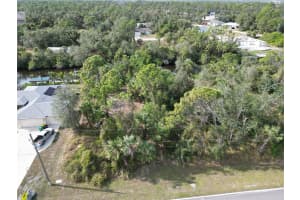 1993 CEDARWOOD STREET, PORT CHARLOTTE, FL 33948 - MLS#MFRA4646736