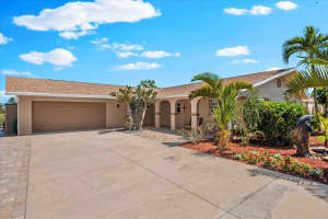 5563 AMERICA DRIVE, SARASOTA, FL 34231 Sold 07/14/25