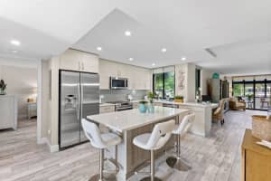 6267 MIDNIGHT PASS ROAD, SARASOTA, FL 34242 Sold 05/01/25