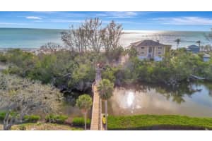 8555 HERON LAGOON CIRCLE, SARASOTA, FL 34242 - MLS#MFRA4646820