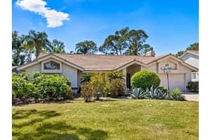 3786 Surrey Ln, SARASOTA