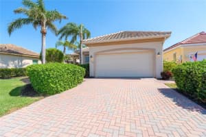 108 AMORA AVENUE, VENICE, FL 34285 Sold 05/16/25