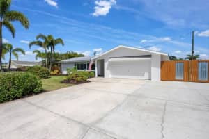 5523 SCOTIA PLACE, SARASOTA, FL 34231 - MLS#MFRA4646862