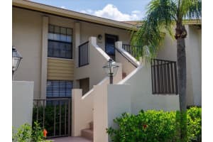 4440 Weybridge #4440, SARASOTA