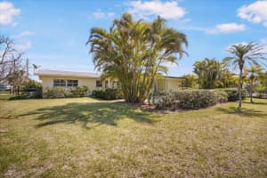 516 71ST STREET, HOLMES BEACH, FL 34217 Sold 06/03/25