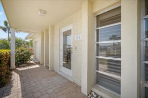 516 71ST STREET, HOLMES BEACH, FL 34217 Sold 06/03/25
