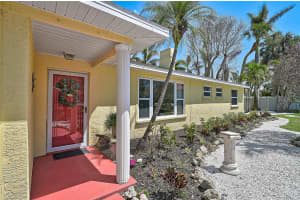 322 WASHINGTON DRIVE, SARASOTA, FL 34236 - MLS#MFRA4646891