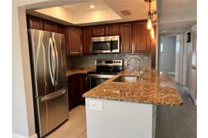 4035 SCHOOL AVENUE, SARASOTA, FL 34231 - MLS#MFRA4646896