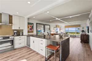 4600 GULF OF MEXICO DRIVE, LONGBOAT KEY, FL 34228 Sold 07/21/25