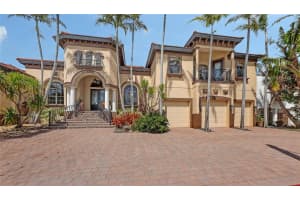 113 FILLMORE DRIVE, SARASOTA, FL 34236 - MLS#MFRA4646935