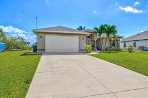 8058 Santa Cruz Dr, PORT CHARLOTTE