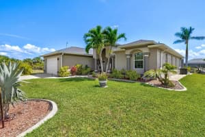 8058 SANTA CRUZ DRIVE, PORT CHARLOTTE, FL 33981 - MLS#MFRA4646989