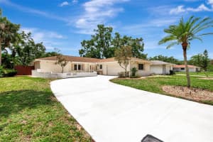 2924 VALLEY FORGE STREET, SARASOTA, FL 34231 Sold 09/11/25