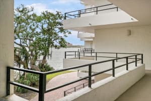 8701 MIDNIGHT PASS ROAD, SARASOTA, FL 34242 Sold 06/30/25