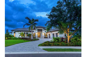 16407 CLEARLAKE AVENUE, LAKEWOOD RANCH, FL 34202 Sold 04/30/25