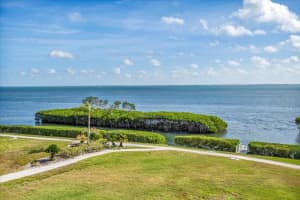 2016 HARBOURSIDE DRIVE, LONGBOAT KEY, FL 34228 Sold 06/03/25