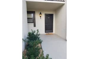 5630 GOLF POINTE DRIVE, SARASOTA, FL 34243 Sold 09/08/25