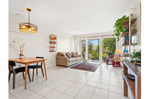 2155 WOOD STREET, SARASOTA, FL 34237 - MLS#MFRA4647280