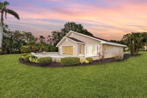 811 35TH AVENUE DRIVE, PALMETTO, FL 34221 Sold 05/13/25
