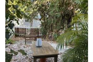 3005 HAWTHORNE STREET, SARASOTA, FL 34239 - MLS#MFRA4647303