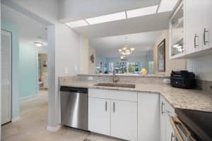 400 LAUREL LAKE DRIVE, VENICE, FL 34292 Sold 08/18/25