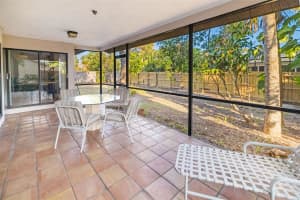 1658 RIDGEWOOD LANE, SARASOTA, FL 34231 Sold 05/19/25