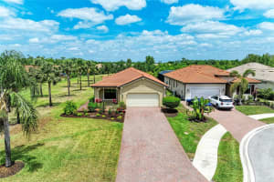 10111 MALACHITE DRIVE, BRADENTON, FL 34211 - MLS#MFRA4647382