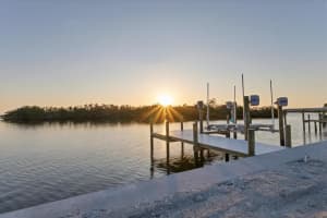 7314 WESTMORELAND DRIVE, SARASOTA, FL 34243 - MLS#MFRA4647403